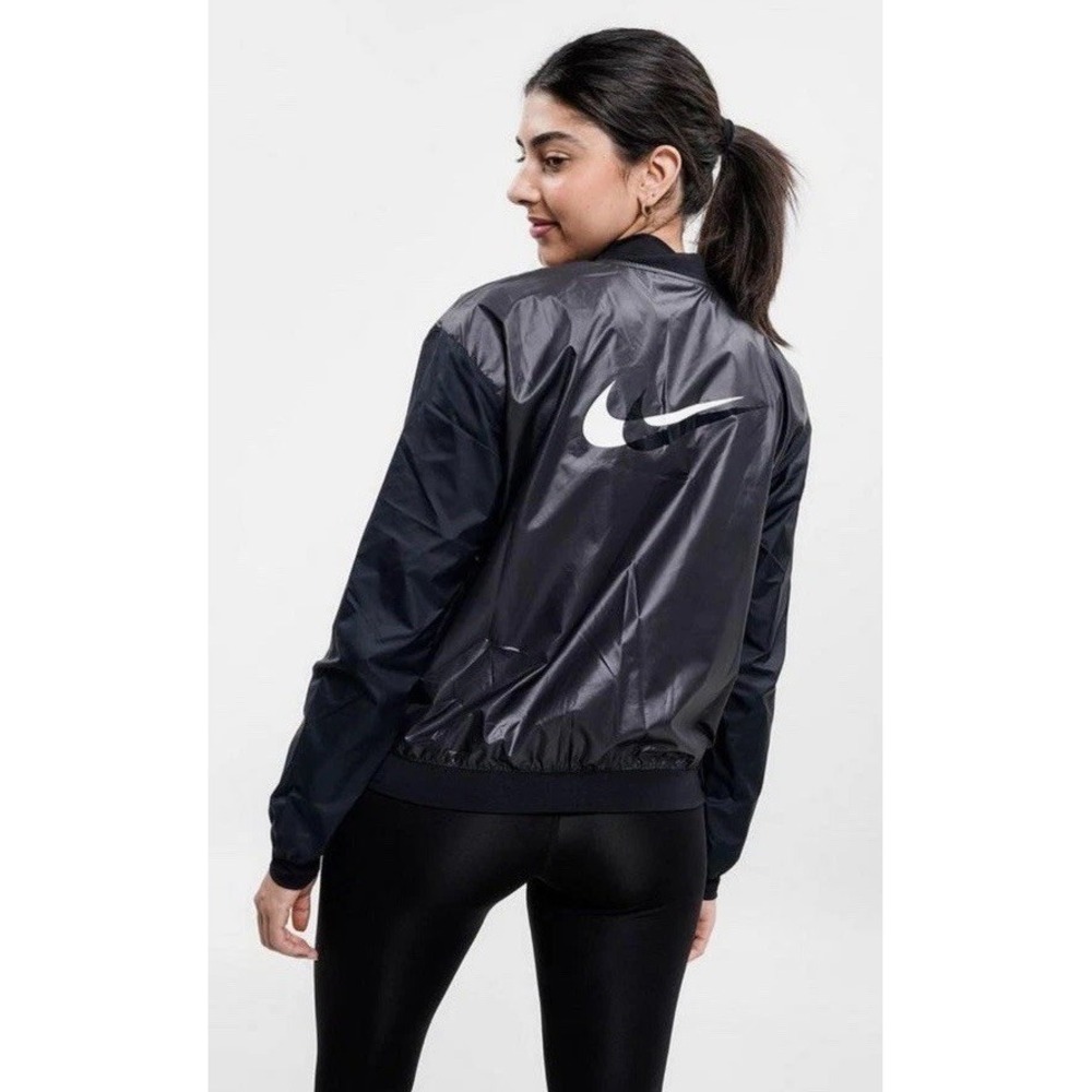 Women's Nike Running Lightweight Snap From Jacket Double Swoosh Sz Small DD6847
